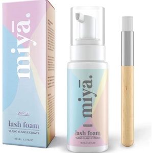 Gentle Lash Shampoo & Brush for Eyelash Extensions